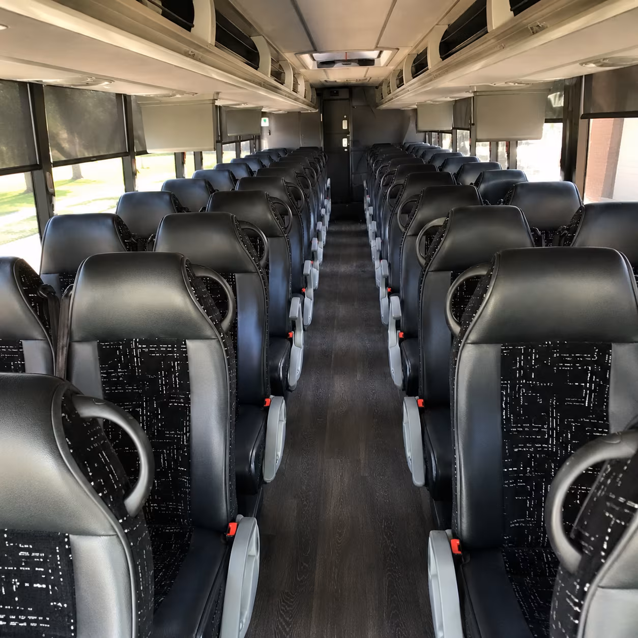 Newport News Airport Shuttle & Transportation party bus exterior