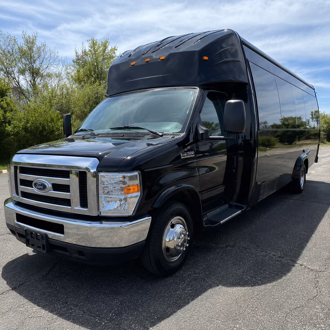 Newport News Wedding Transportation party bus exterior