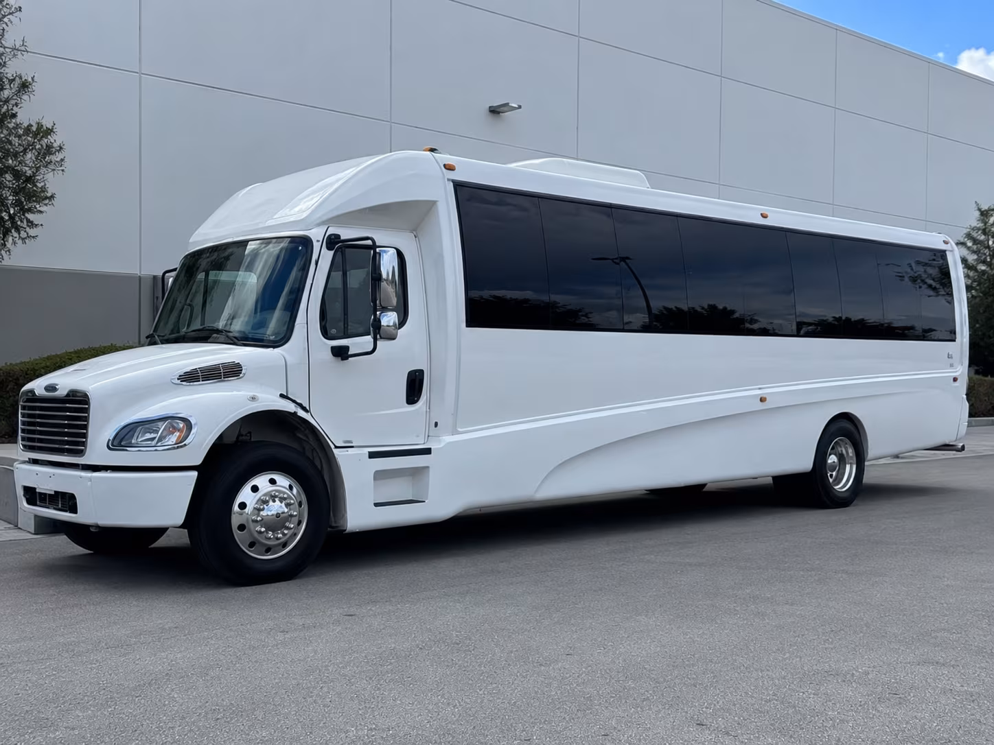 Newport News Wedding Transportation party bus exterior