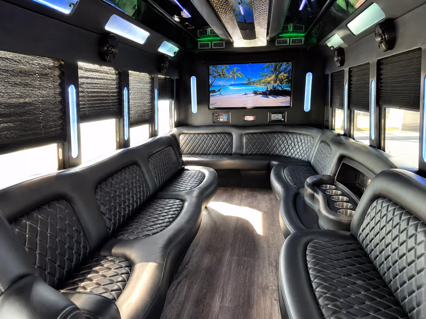 Newport News Winery Tour & Pub Crawl Transportation party bus exterior